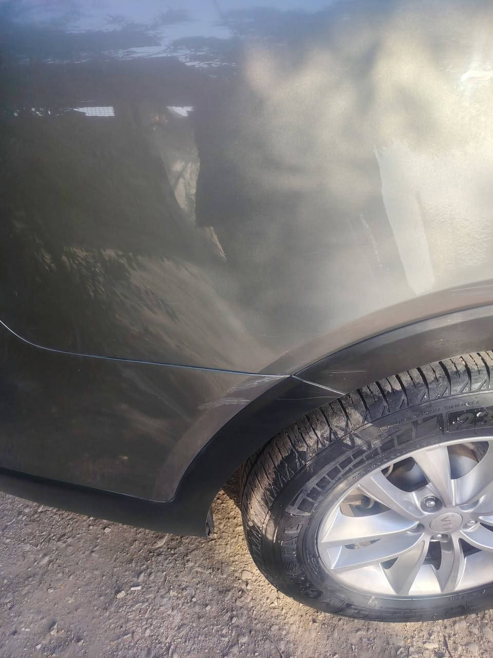 السلام عليكم ورحمة الله. سورنتو موديل ٢٠١٨ وارد امريكي ٧ راكب محرك ٢٤٠٠ جي دي اي 
اللون فيلي ..رصاصي محدد..
الضرر ..ربع بنيد ودعاميه أمامية
بيها شخوط قلية موجودة بالصور 
 ايرباك طاك
العنوان ديالى كنعان
السعر ١٦٠ قفل بيع فقط بدون مراوس وبدون اقصاد 
رقم الهاتف ***********
