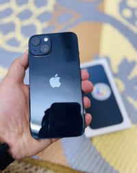 ايفون 13 عادي لون اسود للبيع ذاكره 128 بطاريه 80 شرق اوسط الجهاز عله ا...