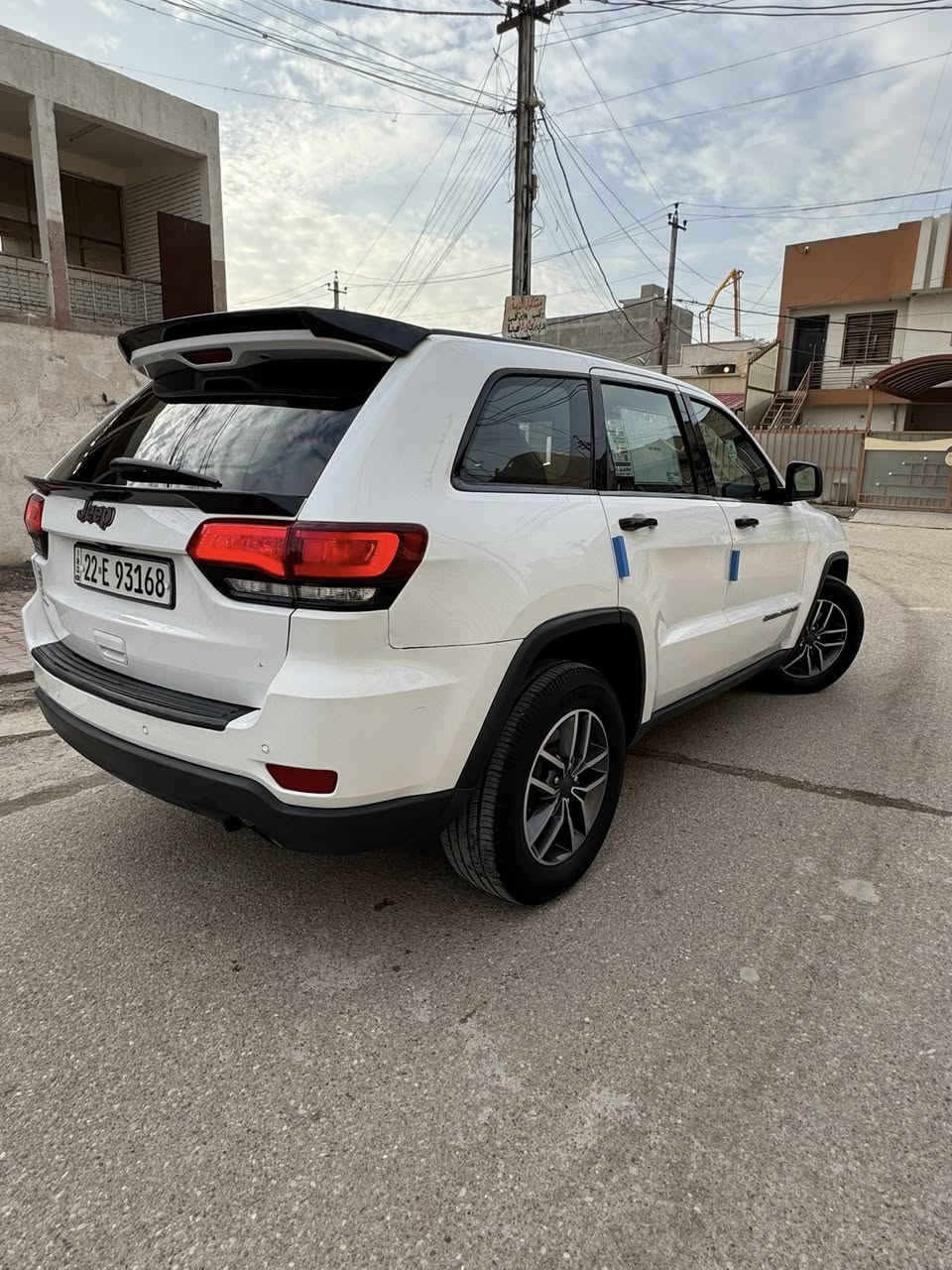 السلام عليكم 🫡
جيب لاريدو موديل 2022 وارد أمريكي 🇺🇸 
سيارة حادث تخريب بيها كم قطعه صبغ أبيع مصبوغه عام 
شواصي مكفول بدون قطرة دواخل  
مواصفات سيارة
مكينه3600
مكينه وكير على وضع شركه 
كشنات جلد 
بصمه تشغيل 
ويل كروم 
رادار إمامي 
توقف ذاتي 
صدر امامي خلفي جديد 
تخم تاير جديد 
منضومه زنون 
ماشيه 38 ميل 
وبعد بيها هواي مواصفات مذكورة 
سيارة شمالي تزيد وكاله تريد تحويل سيارة بسمي سنويه 2029 ارقام وسنويه جدد سيارة جديدة بمعنى الكلمه وبل  عافيه على لي ياخذها 
سعر 188 وبيها مجال كلش بسيط مكان السيارة بغداد الزعفرانية 
***********
