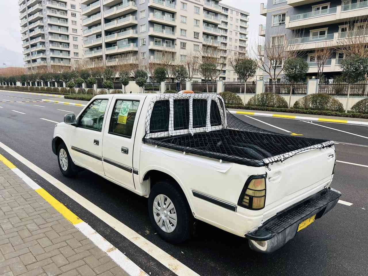 سەرەتا بەناوی خوا ماشاللە لەماڵی هەموو لایەک
بوو فروشتن گؤناو
مووديل 2007 سه نه ويي عه سلي و پاكانه ي له گه له به شه رتي ئه وه لياتت حاسيبه مووسوو براوه ش به شه رت 
ته بريد ساردو گه رمم به شه رت
مه كينه ي بيلاد گير عاديه به شه رتي گيرو مه كينه هه لمي نيه 
كاره باهي هه موو گيانيي ئيش ده كاتت قفل مه ركه زيه كامل گيچه كاني ئيش دكات سيدي وگه رمي شتي مزبوتتت 
چوار تايه و ويلي تازه يه 
سه ياره كي تا بليت توندوو توله ماليي دوسته 
 سياره كه روبه رو جوانتره 
نرخ ((((38گه لامعامه له يكي برايانه )))
***********
***********
