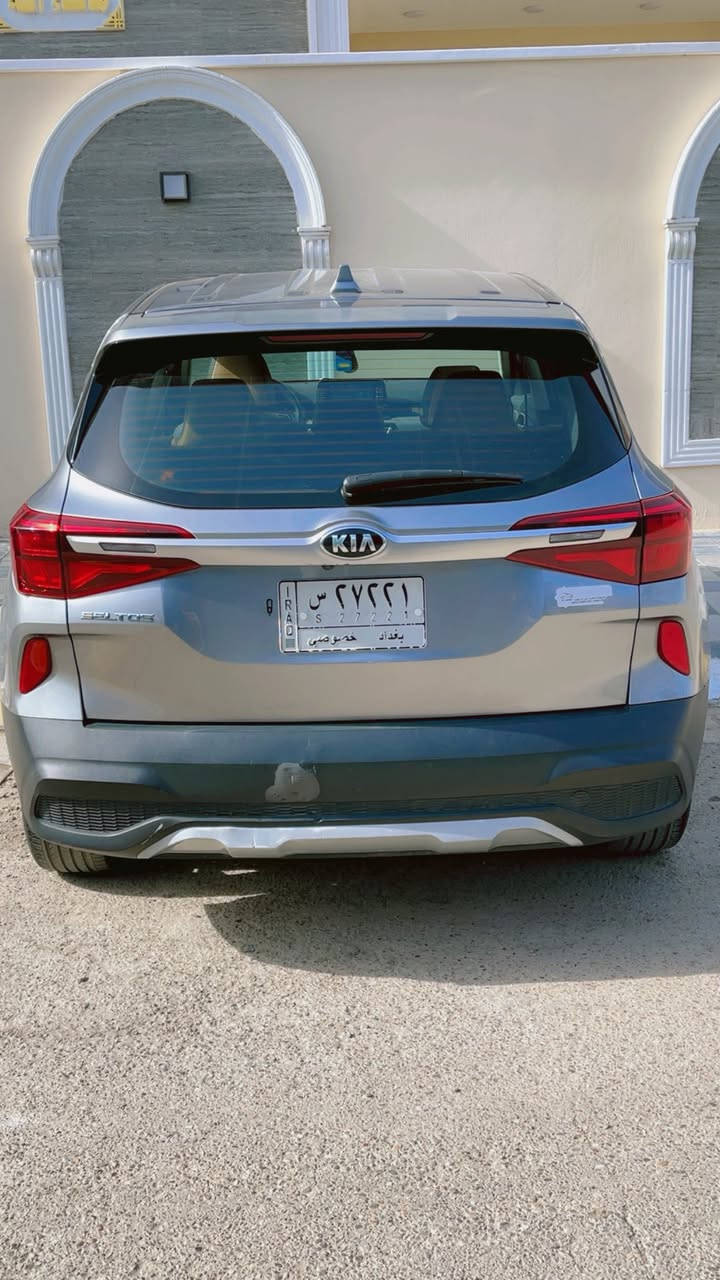السلام عليكم  كيا سليتوز موديل 2021رقم بغداد بسمي ماشية 36
حساسات رادارات شاشة متصلة لمس كبيرة كشنات جلد لونين لايتات زنون ال اي دي نضام القياده ٣ انظمة ايكو نورمال سبورت ويل كب كروم تخم تاير جديد باتري جديد صدر جديد سيارة مال جني جديدة جدآ
محرك 2000دوش المرغوب  حادث ربع بنيد موضح بالصوره
كفالة كير محرك صدر تبريد كهربائيات 
سيارة بدون اي نقص فول نضافة شوفة عينك 
السعر مناسب جدا 149 وبيهه مجال للشراي
المكان بغداد شارع فلسطين 
***********
