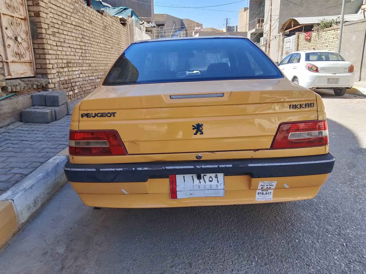 السلام عليكم بيجو 405موديل 16 مكينه وكير مكفولات شاشه وكامره الرقم قادسيه السعر 35 وبيها مجال قليل بيع مستعجل رقم الهاتف ***********
