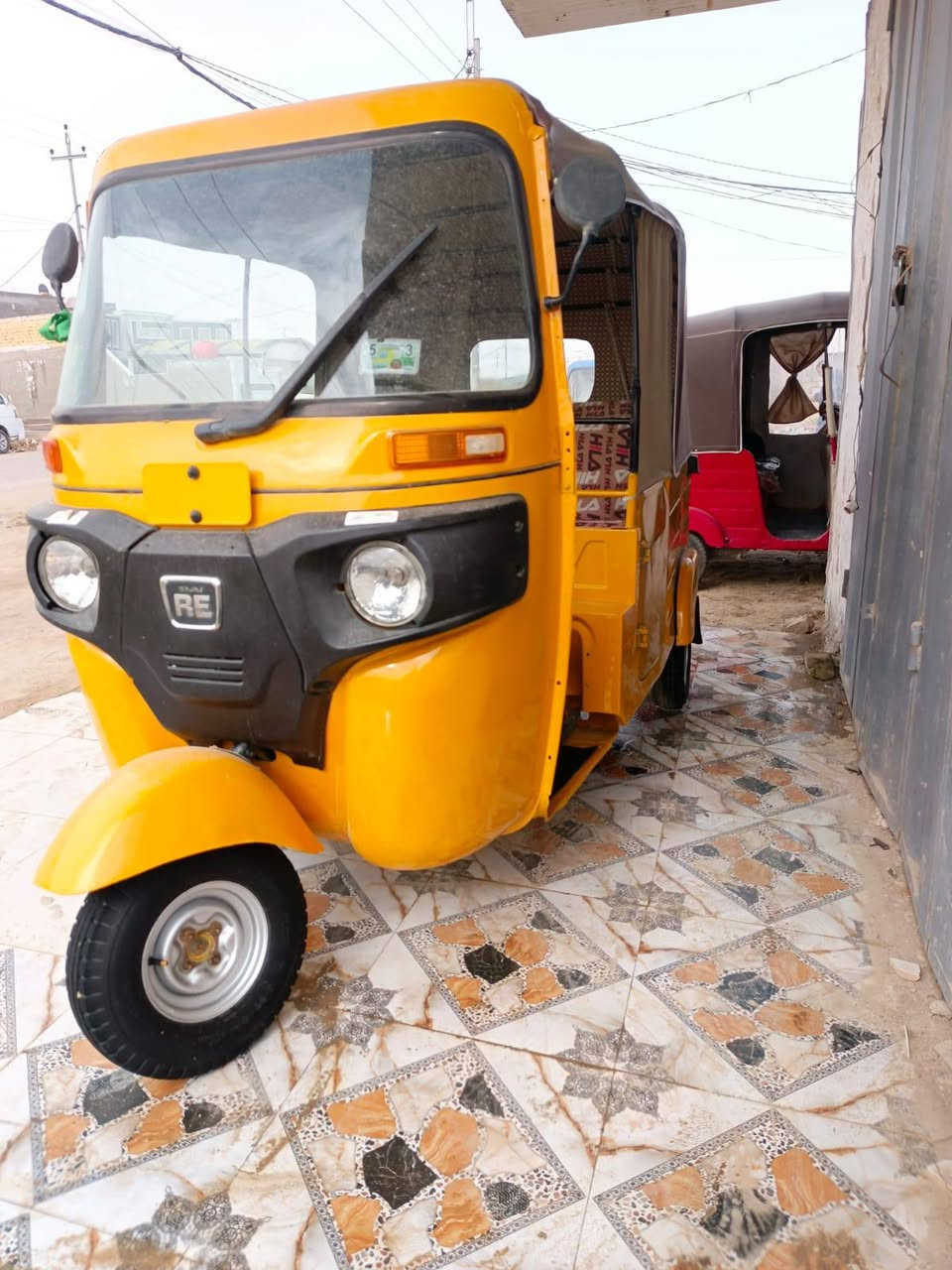 سلام عليكم تكتك للبيع 20شهر 12. رقم وسنويه مداور ثاني يوم.  تكتك معمره عام. وخير من الله. السعر. 6 و100. وبيه مجال. رجاء اذا مر شراي لتخابر.
***********
