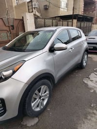 سبورتج 2017 واريد امريكي محرك GDi 2400 رقم بغداد حادثهه جداً بسيط موجو...