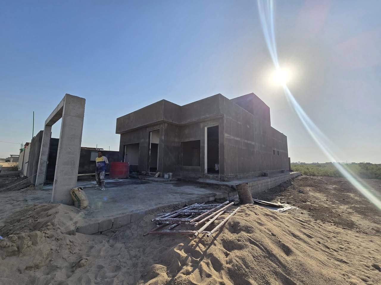 السلام عليكم كادر لبخ اسود وبياض وخارجي وجهات سقل و طلس عمل درجه اولى عمل في جميع مناطق البصرة ***********
