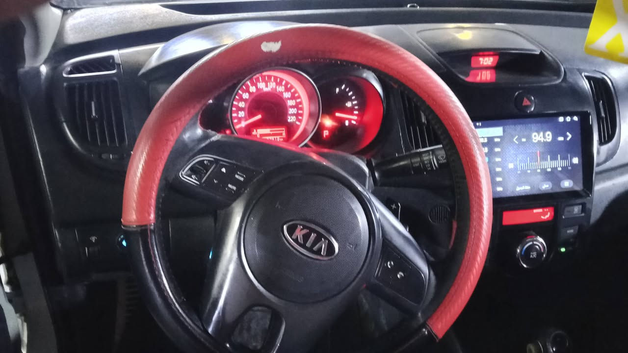 سيراتو موديل 11 رقم اربيل دولي شرعيه بل موصل  شرط الوكاله و التحويل  
صدر جديد طخم جديد تبريد لمس تدفه كلو شغال  شفتات استيرن ملضومه 
غاز كير محرك شرط السيارة مال جناي ما تحط عليه ربع 
ضرر اقل من العام انطي عام عليه غرامه 225 نزلن من السعر 
السعر 68 وبيه مجال 
العنوان موصل كيارة 
اتصل و ادلل 
***********
