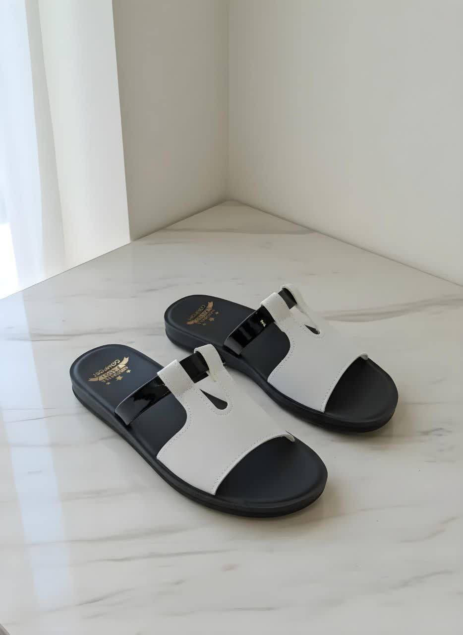 لأصحاب المحلات.. جدد بضاعتك مع "العراب" وتميز بالسعر والجودة! 💼📈
نعلن عن وصول أضخم تشكيلة (جملة) من الأحذية والشحاطات المودرن. وفر لزبائنك الأفضل وارفع مبيعاتك معنا.
🚚 توصيلنا واصل لكل محافظات العراق.
🕒 نستقبل طلباتكم: من 10:00 ص إلى 8:00 م.
📲 للتفاصيل والأسعار، تابعونا على التليجرام: t.me/gold99lraq
📞 للتواصل المباشر: ***********
