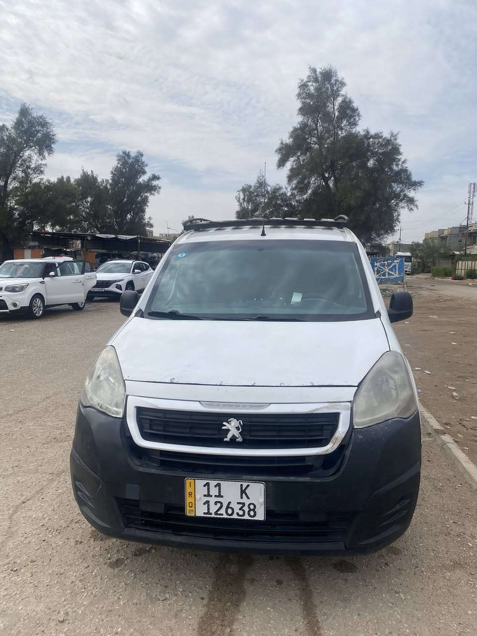 بيجو بارتنر فان
الحموله 1طن
الموديل 2016
اللون ابيض
ماشيه 84000
المنشأ فرنسي
رقم بغداد مشروع وطني
نفاذ السنوية 9/2026
تبريد وتدفئة وجام اوتو وسنتر اوتو
الكير عادي ومكينه 1600 محرك صغير صرف قليل للوقود السياره بيه ضربه كلش صغيره بالايت الامامي الايسر بالركن وبيه صبغ جاملغ ايسر امامي وبنيد بدون داواخل مواصله الضربه للشاصي فقط ركن الجاملغ والبنيد
السياره مناقصه كل شي ....السعر 82وبيها مجال 
***********
بغداد المحموديه
