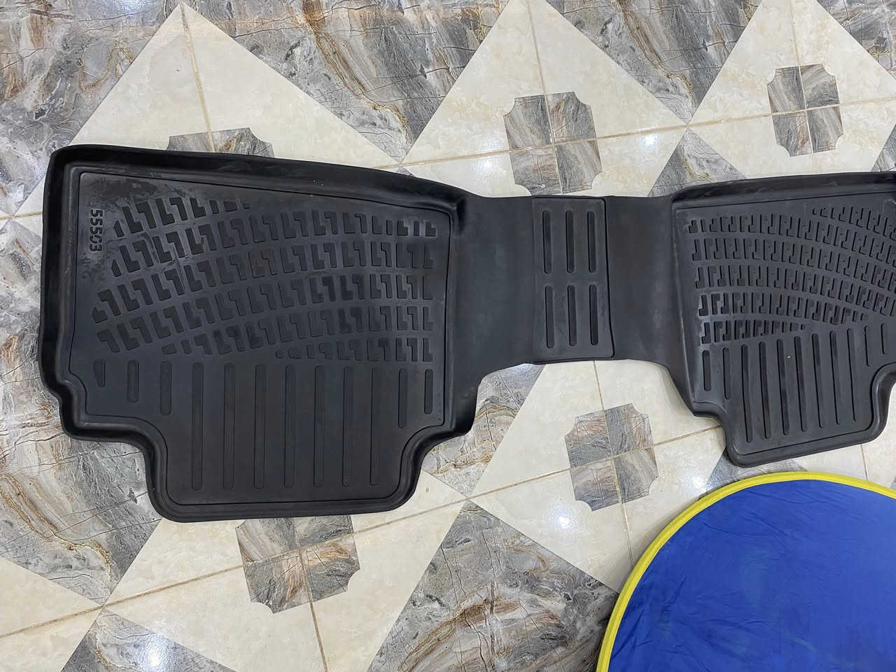 سلام عليكم ارضيات اصليه مال كي فور بلادي البيع 60 قفل ***********
