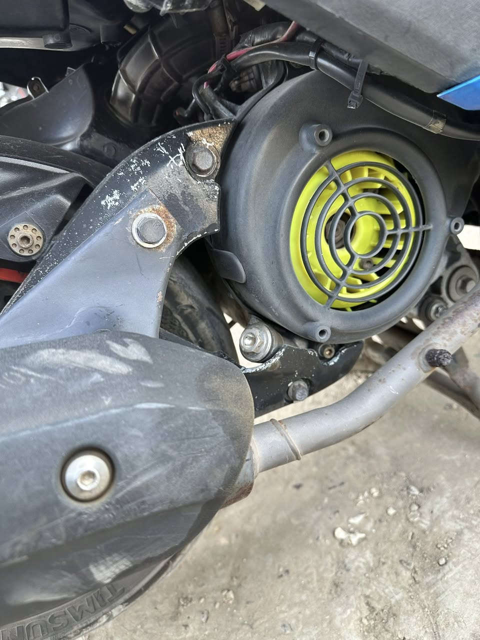 مراوس شي مال لعب قوي مو نطيحه تراوس بسكنس فحل مزود منن الخارجً منن تايوان 58 ونص كلجات كوسو اصلي يدات كوسو سلف كوسو نضافه 100/100 مابيها نقص برغي شلعه ومعدل متنوصف منزلها  مصار شهرين اوراقها موجودهض


**إذا كنت صاحب هذا الإعلان وتريد حذفه لأي سبب، رجاءا أرسل رسالة إلى الدعم الفني**