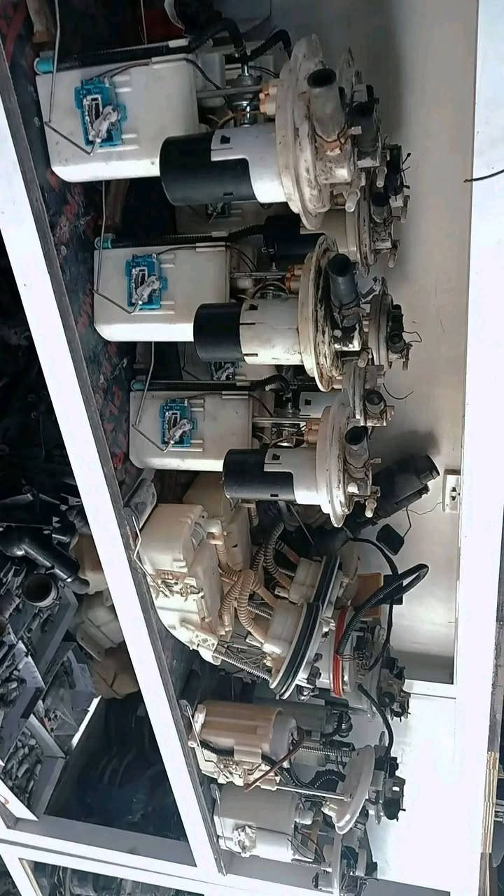 السلام عليكم زبائننا الكرام 🌹
رمضان كريم 🌙 🌙 وكل عام وانتم بالف خير 🌹

م. علي جلال
هاتف:***********
سماوه// السكك
