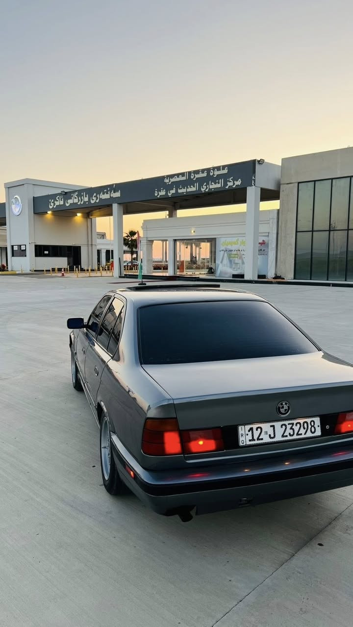 سلام عليكم بي ام موديل 1994مكينه 520كبس كير عادي سبخ عام جمليه بدون ثربا كفاله عاما رقم وسنويا جديد رقم نينوى سعر 60ومجال رقم ***********
