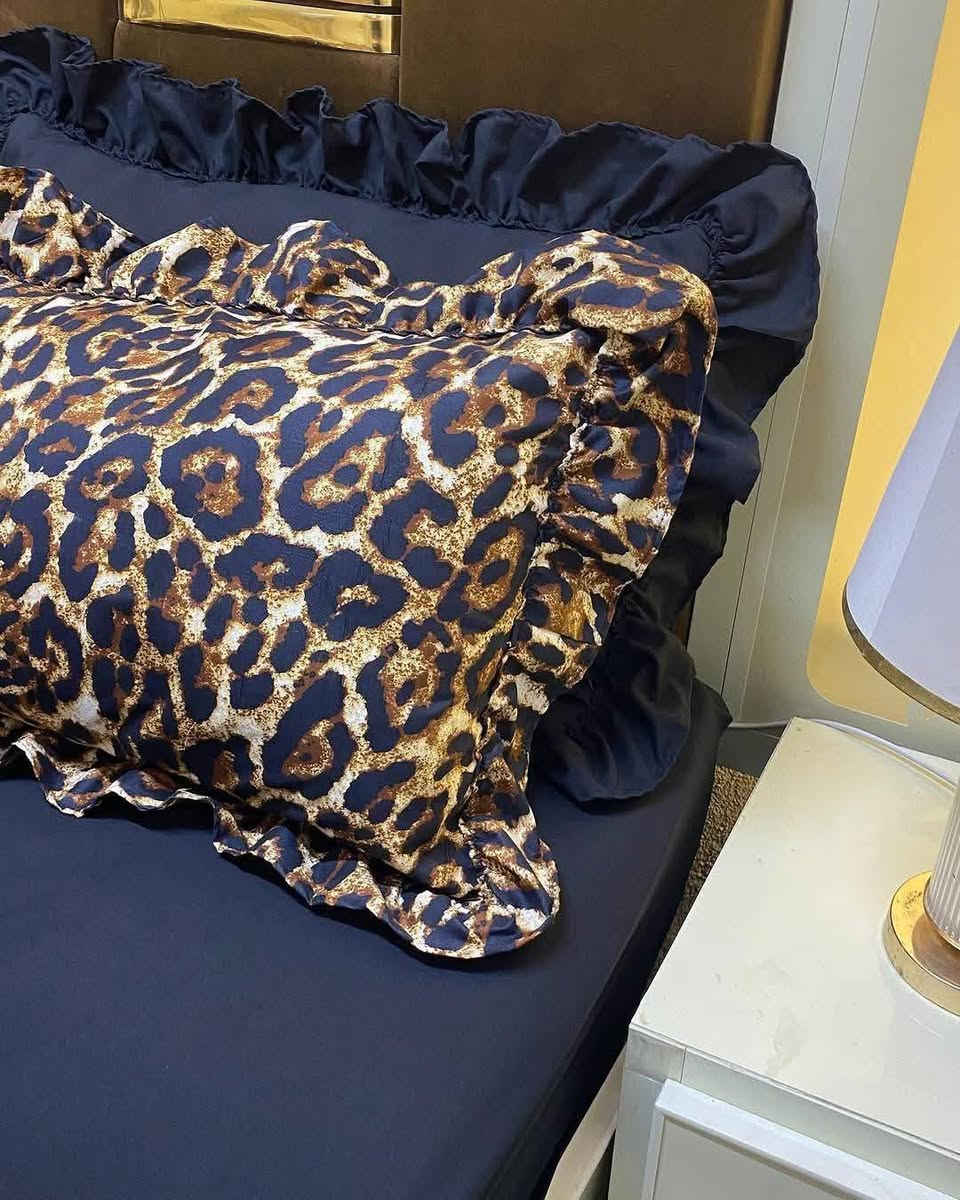 فرشات درجه اولى تتكون من 7 قطع حسب الطلب وتوجد خدمة توصيل


**إذا كنت صاحب هذا الإعلان وتريد حذفه لأي سبب، رجاءا أرسل رسالة إلى الدعم الفني**