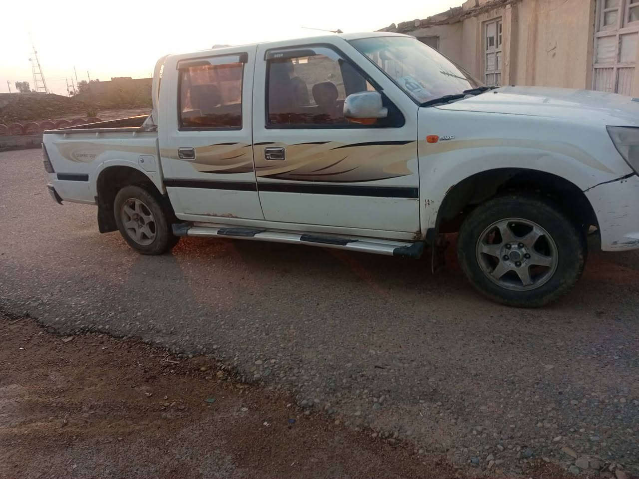 السلام عليكم... بيكم فتون رقم بغداد اصولي تحويل مباشر 
محركها كايم... تواير لكدام توني شادهن باتري جديد حداديه كير اكسن مكفولات... سنويه منتهيه ب 2024 
السعر 25وبيها مجال 
عنوان ميسان ناحيه سيد احمد الرفاعي 
رقم لهاتف ***********واتساب شغال
