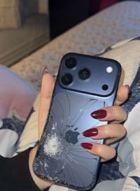 ايفون 17 برو ماكس لل بيع بطاريه 100 سيم ذاكره ٢٥٦ تواصل ع رقم077142574...