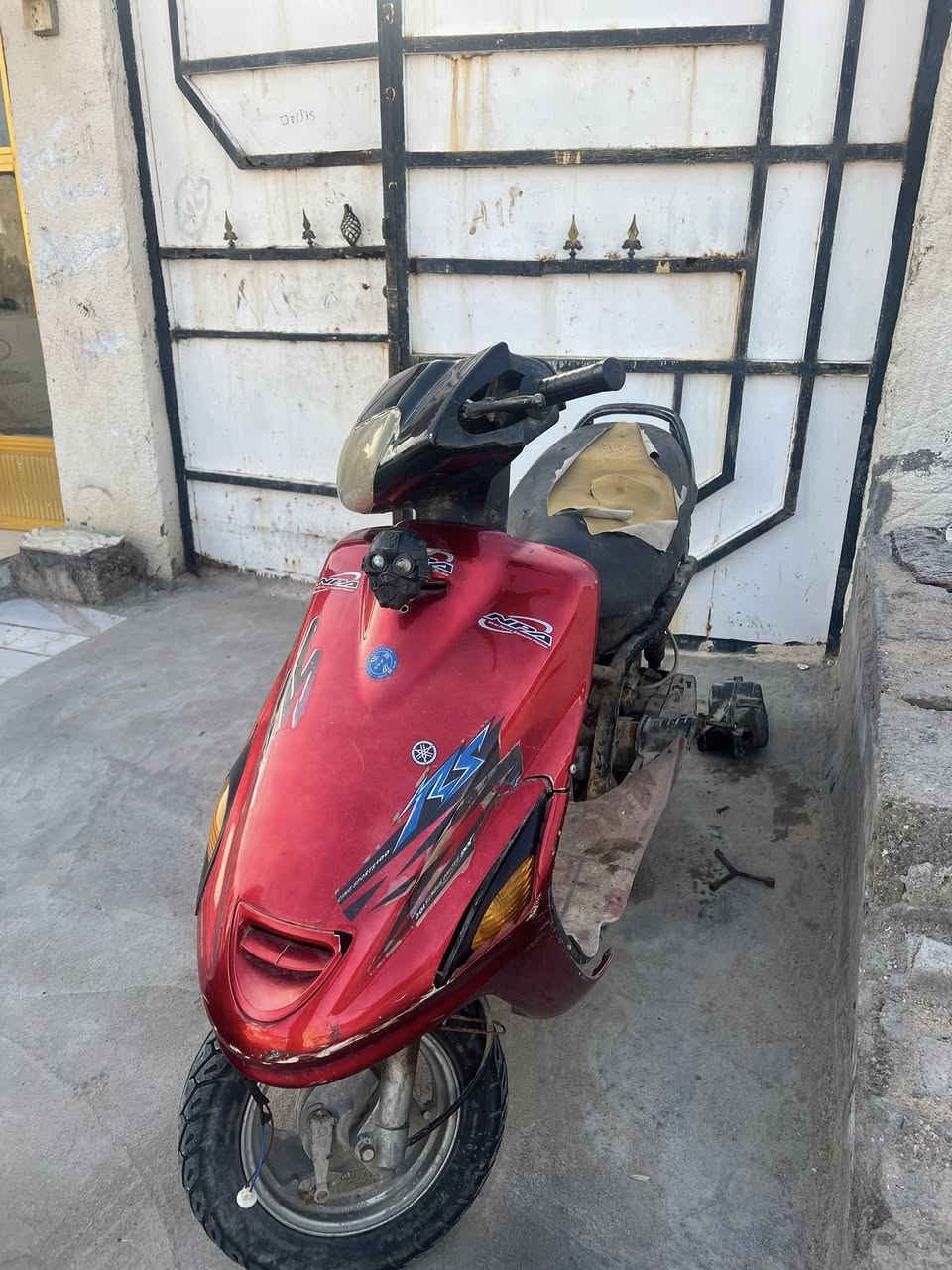 فراشه للبيع شغاله بس أبيع كوم حديد هلموجود مكاني بصره سعر ١٧٥ قفل قفل رقمي ***********
