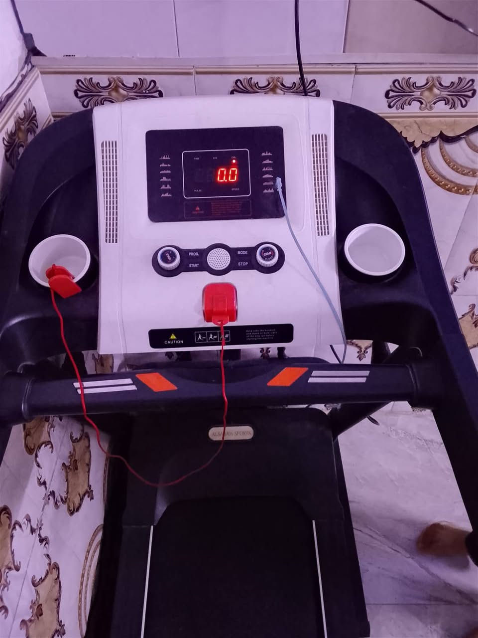 اسلام عليكم جهاز جري مستخدم يتحمل وزن 150 كيلو سعره 225 مكان بغداد للمعامل ‏‪***********‬‏
