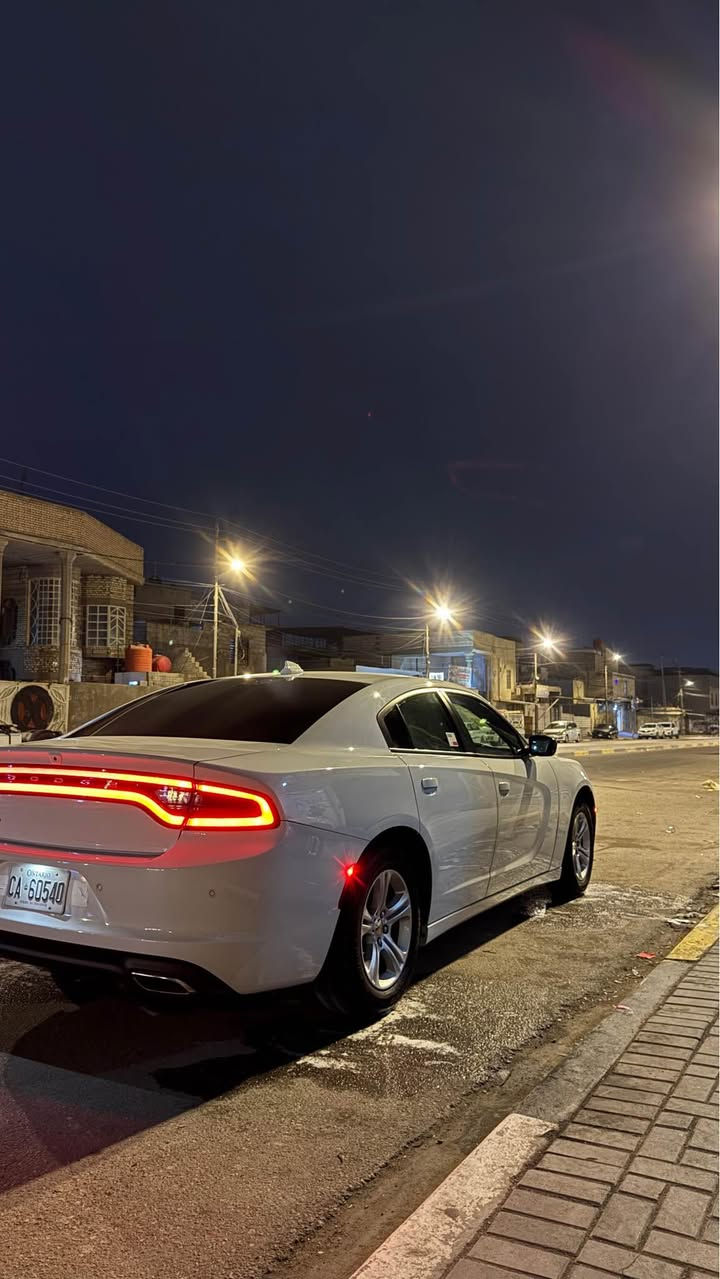 سلام عليكم جارجر 2023 وراد امريكي رقم بصره السياره بيه بنيد مبدل اصلي وجاملغ ربع منه صبغ 
السياره جديده وجاهزه ماناقصهه برغي
الداخل احمر بعدهه بريحه الشركه
العنوان بصره قبله السعر 245 وبيه مجال 
*********** البصرة, العراق
