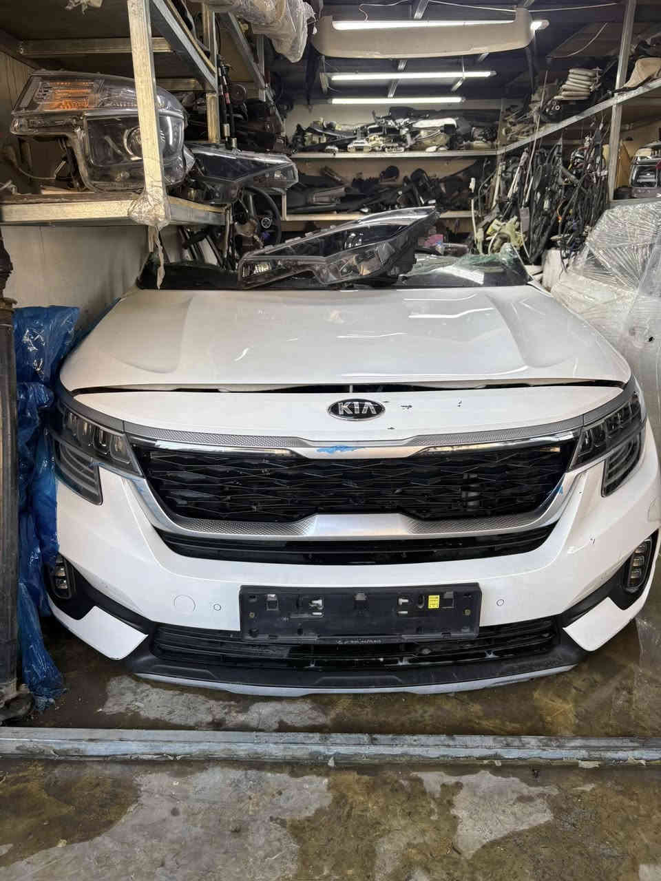 السلام عليكم زبائننا الكرام 
يعلن عالم الكوري عن وصول حاويه لجميع قطع الغيار للسيارات الكوريه للموديلات  2021 2020و2022و 2023و ٢٠٢٤ و ٢٠٢٥ بالاضافه الى توفر كيا سيلتوس بجميع موديلاتها 
للتواصل و الاستفسار الاتصال على الارقام التاليه :
***********
***********
متواجدين على الواتساب على مدار ٢٤ ساعه
