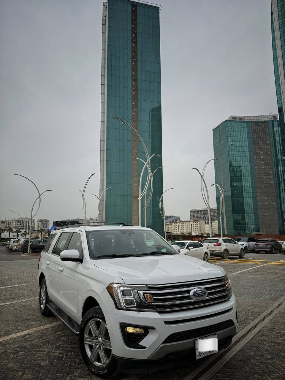 فورد- اكسبيدشن 2021
✅ الفئة :  XLT + بنوراما
✅ الوارد: خليجي - شركة القاصد اربيل
✅ سنة الصنع :2021
✅ عداد المسافة : 133 الف كم
✅ حجم المحرك : 6 سلندر3500 تيربوو  
✅الحاله سيارة كلين بدون صبغ و تبديل 

*********** ☎
🌏 العنوان :  اربيل
السعر 360 ورقه بيها مجال
