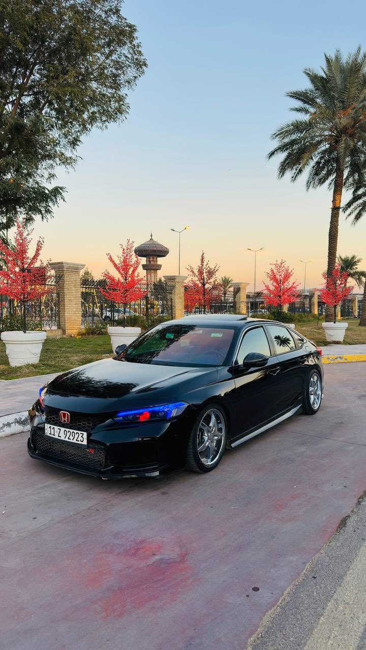 السلام عليكم
هوندا سفك تيورنج 2024
فول موصفات
فتحه 
سستم سمعات boss
كشنات كهرباء ثنين
كشنات تدفئه
وسياره عليها اضافات سترين ومهبطه ويل كب
وناره داخليه

السياره مكانها بغداد
السعر اتصل وتدلل
***********
