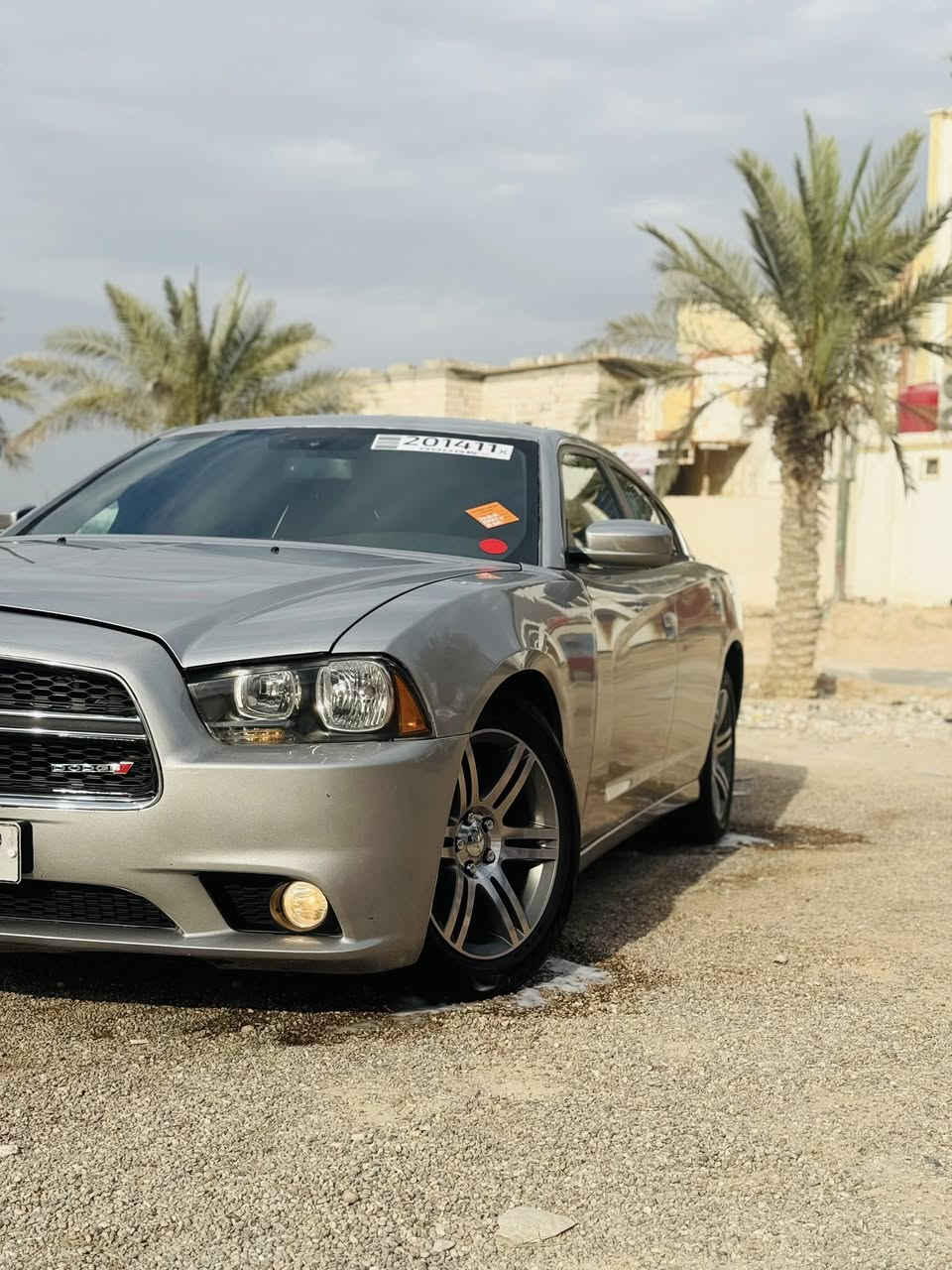 السلام عليكم جارجر مديل 2014 رقم ذي قار انكليزي وارد امريكي  حادث بجم سيارة مصبوغه جمالية عام مدوشمة كاعية وكشنات وسفريات مكينة و كير جديد مديل19 سيارة مانقصه برغي حدادة جديدة تخم تاير جديد تبريد تدفئة شغالة مكان السيارة البصرة الزبير رقم الهاتف: ***********
