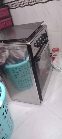 طباخ مصري • ٤ مشاعل • نضيف