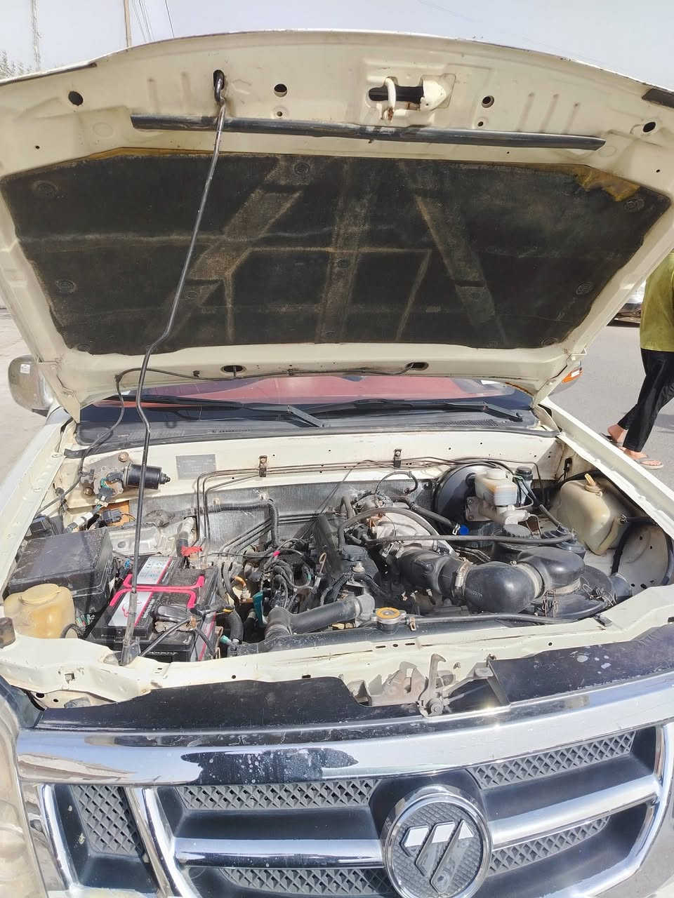 بيكم فتون. موديل ٢٠١٣.  رقم بغداد انكليزي   كفاله كير مكينه.  كفاله من ضربه وصبغ   السعر ٤٥ ورقه بيها مجال. ***********. مكان بغداد
