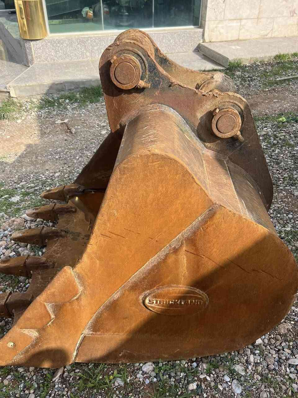 كيله اوربي
 للبيع 
حجم 140
سعر 18ورقه
***********
***********
