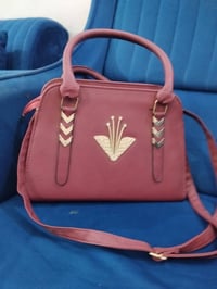 جنط سيارة • مراسلة الصفحة