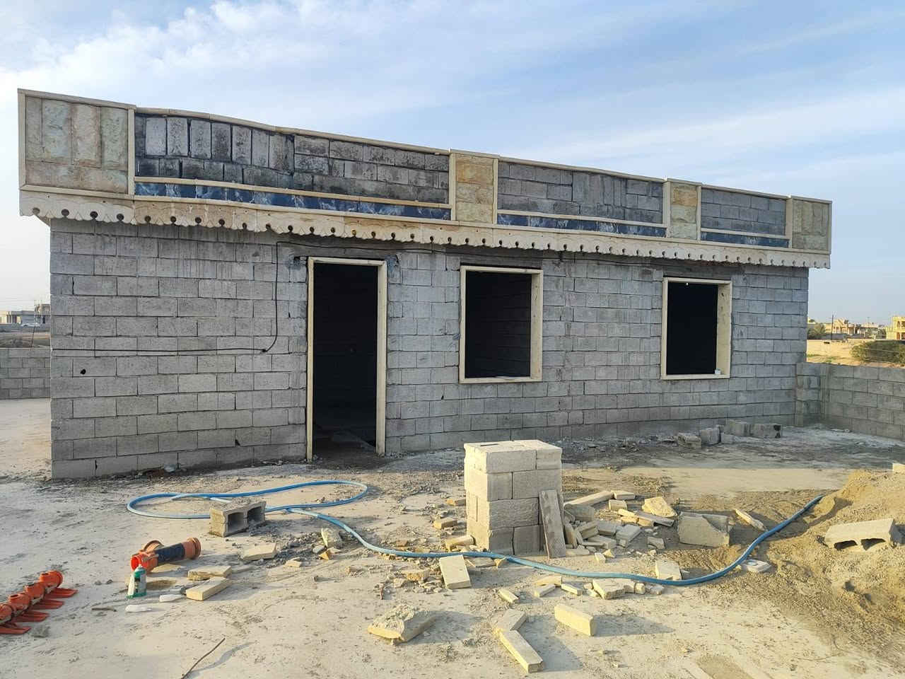 يوجد كادر حجر حلان بسعر مناسب شغل شرط هندسه من يرغب بل عمل يتصل عل خط و الخاص مفتوح 
***********
***********
