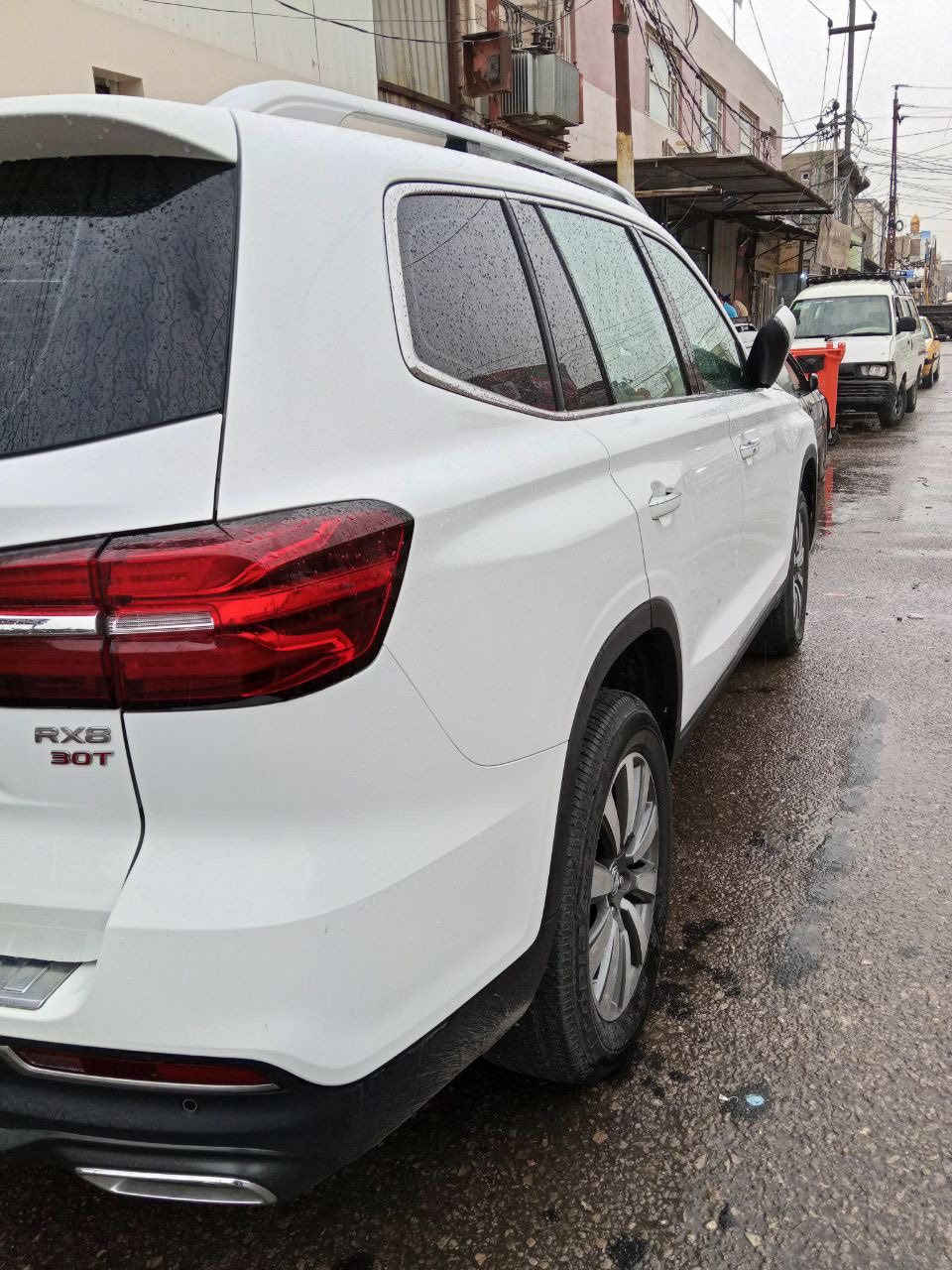 سلام عليكم  عرض للبيع MGRX8  2023 
بحاله الزيرو ماشيه 5 الف كفاله عامه 
رقم اربيل دولي تحويل وكاله حسب الرغبه 
فول موصفات   محرك 2000 تيربو 
👊بنراما
👊بصمه تشغيل وابواب 
👊7 راكب تبريد مركزي 3 قطع
👊دواخل جلد مطعم لونين جلد الفاخر بيجي 
👊فور ويل وماوس تحكم في انظمه للقياده عامه
👊ليت وبكلايت LAD زنون ماطور في اللايتات 
👊 مري شفط ويل كب كرسي كهرباء 
بيه هواي موصفات بعد سياره ماشالله فول وعاليه وترايه يخبل وقتصاديه بنفس الوقت وسريعه تيربو ✈️
السعر 188 ورقه سعر مناسب 
مكاني السياره نجف 
***********
