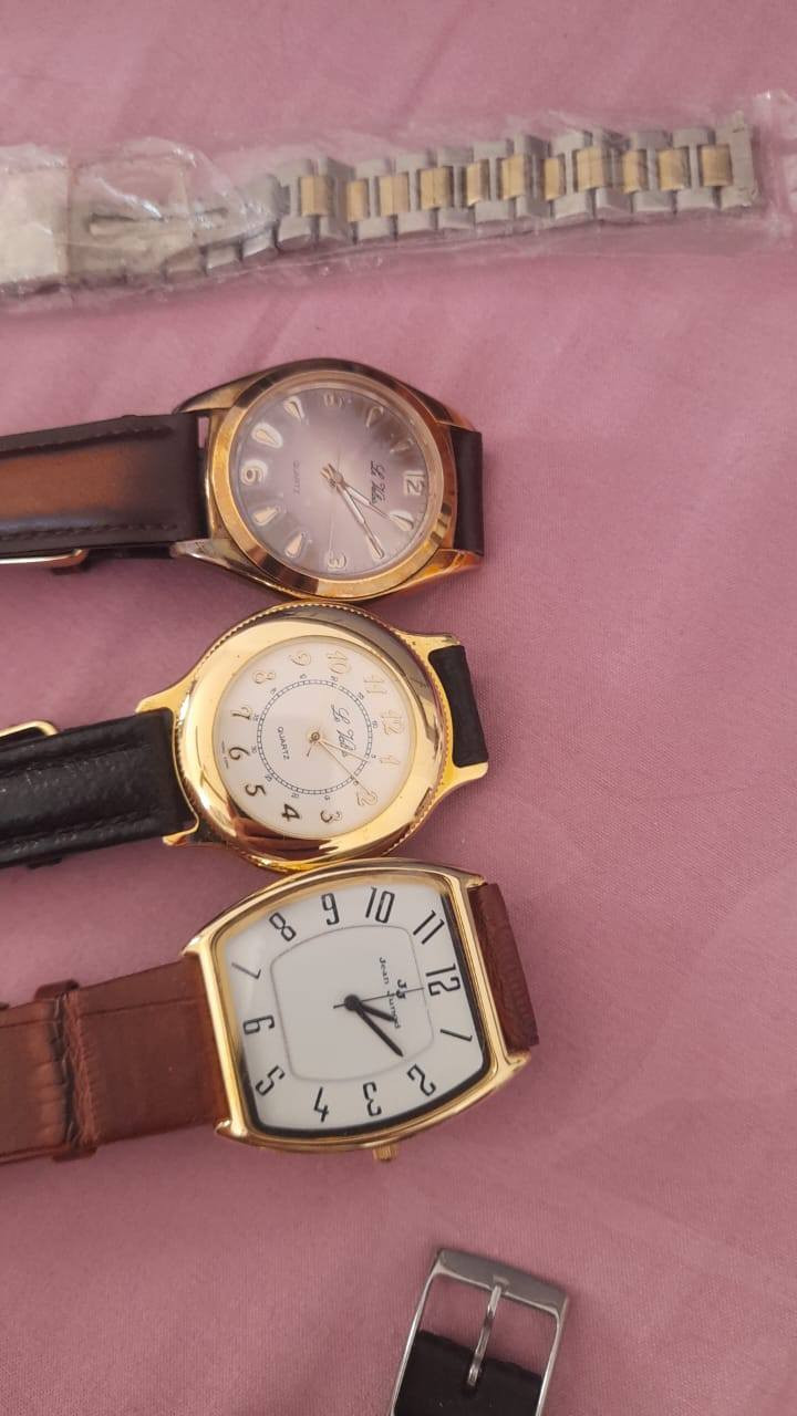 السلام علیکم
شلعة ساعات #7_قطع جدد ومستخدم

#سعرالكل_مع_التوصيل_210_الف_دينار_عراقي

@المتابعين
@الجميع


**إذا كنت صاحب هذا الإعلان وتريد حذفه لأي سبب، رجاءا أرسل رسالة إلى الدعم الفني**