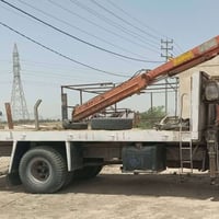 للبيع كرين مع سطحه السعر ٢٥ ورقه للاتصال ‏‪07801261481‬‏