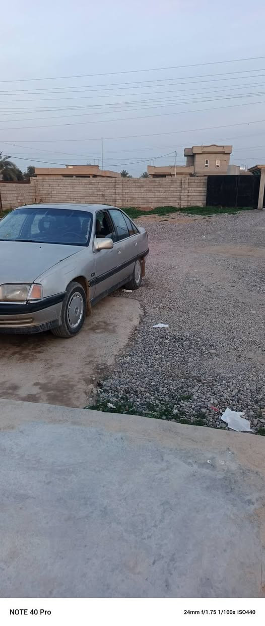 السلام عليكم اوبل فوك الموديل محرك وكير شرط فحص نينوا سنويه خضره شرط التحويل  السعر 19 وبيها مجال اتصل ***********
