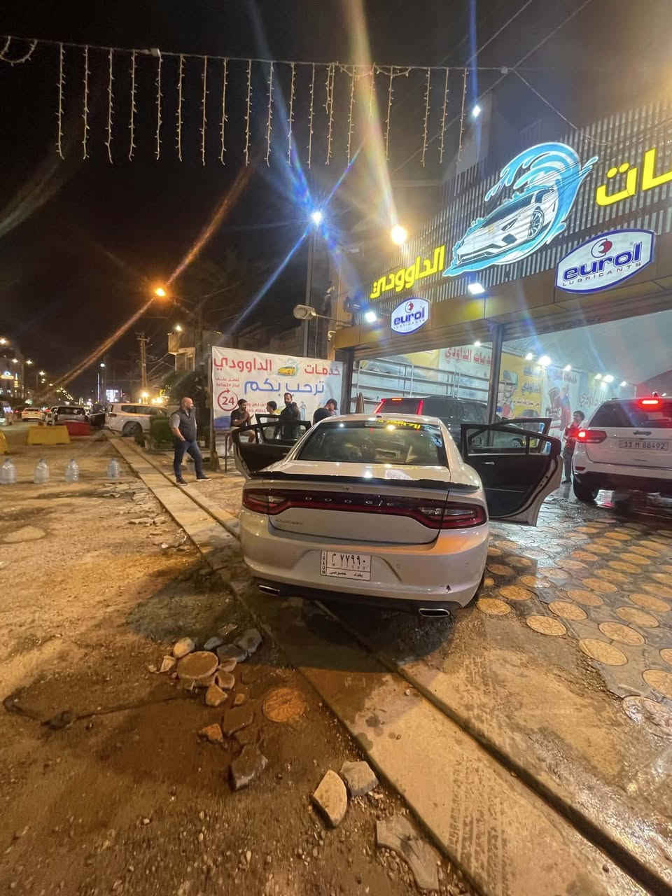 سلام عليكم 
جارجر 2019 اصل  sxt plus سياره ماشيه 52 ميل حادث سياره جاملغ عكس سايق مكفوله من شاصي ولغد سياره بدون اير باك رقم بغداد بسمي 
سعر 21 وبيها مجال بسيط مكان سياره بغداد 
محرك 3600 تو ويل سياره 
فتحه 
بصمه
تشغيل عن بعد 
كامره
تحكمات ستيرن
حساسات 
تدفئه مقاعد 
كراسي كهرباء
مثبت سرعه
سياره جاهزه وما بيهه اي نقص 
رقم 

0782 785 8201
