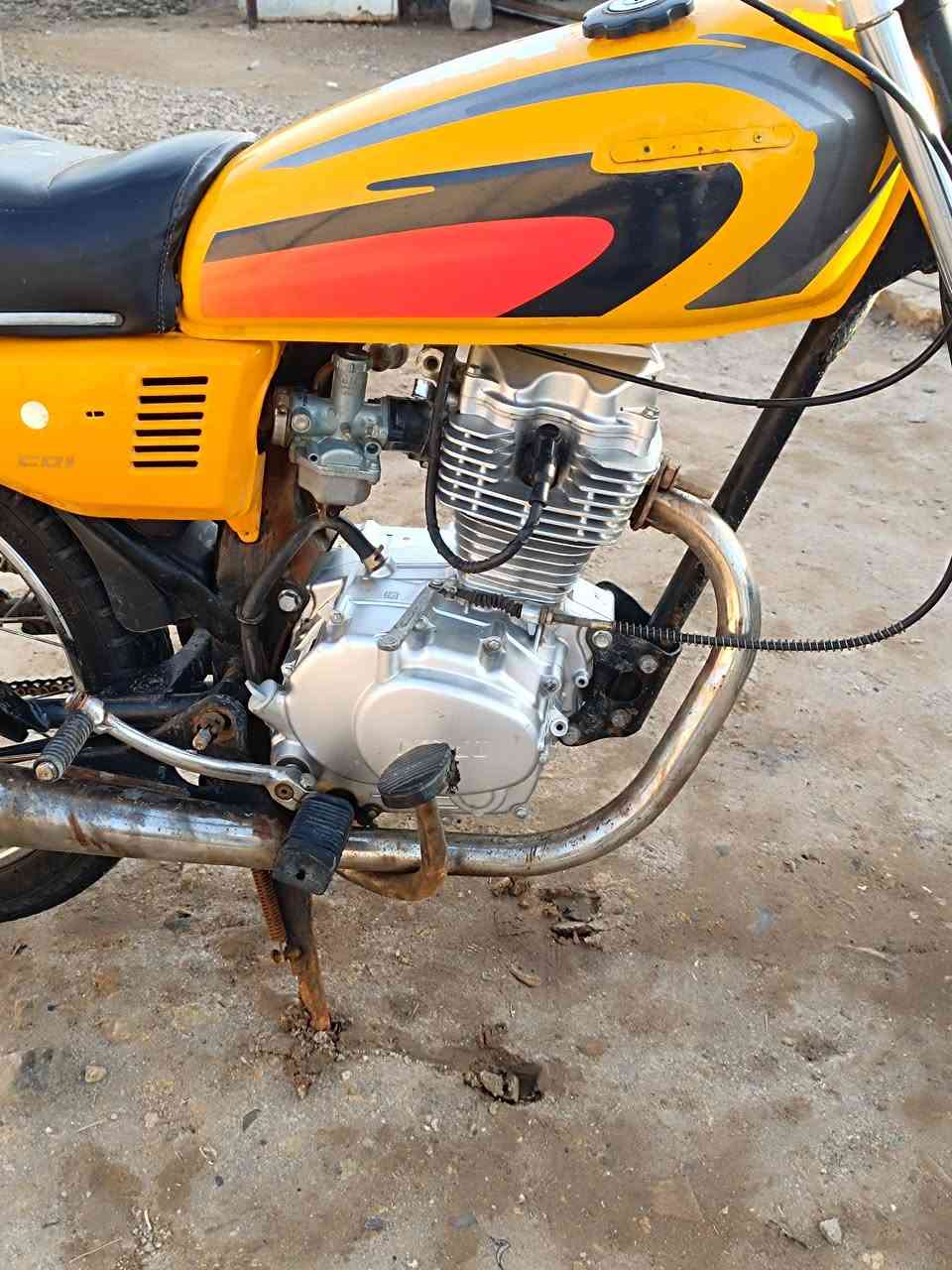 سلام عليكم
دراجة نامة تعمير گلك گلك مكفولة عشاير مكينة  مفتوحة مبدل ولفات فقط 
دراجه حلوة وناعمة 
سعر ..650 وبيهة مجال 
عنوان . حي الرحمه 2 قرب مستشفى البناني 
ستفسار . ***********
