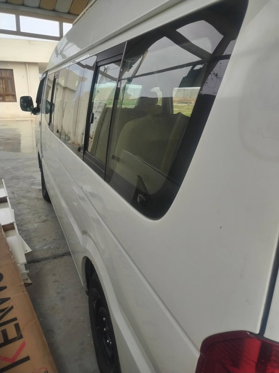 السلام عليكم من رخصة الدمن عندي سياره شيري موديل 12 رقم بغداد بسمي انكليزي سنويه لحد ال30 مصفر هيئة وغرامات شرط التحويل محرك كير اكسل خير من الله تخم تاير صدر كله جديد جاهزه للشغل محرك ففتي 3000 السعر100$وبيها مجال للستفسار اتصل على الرقم ***********
