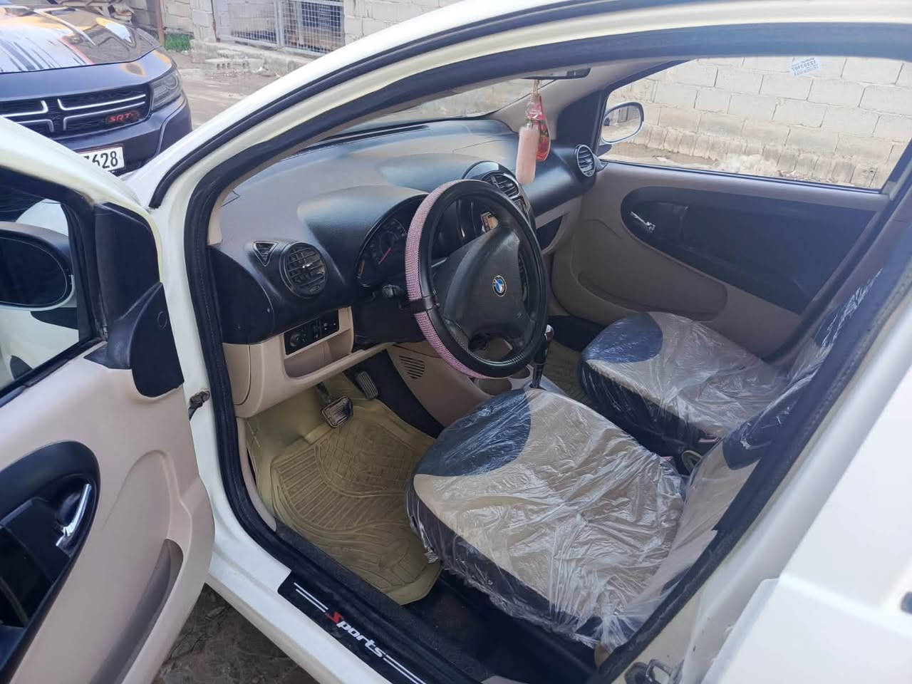 سياره باندا
موديل ١٣
كير محرك مكفوله 
شاشه 
كامره خلفيه 
سستم صوت 
تايرات اماميه جديده 
رقم بابل 
مكانها بابل 
للاستفسار الاتصال ع الرقم 
***********
