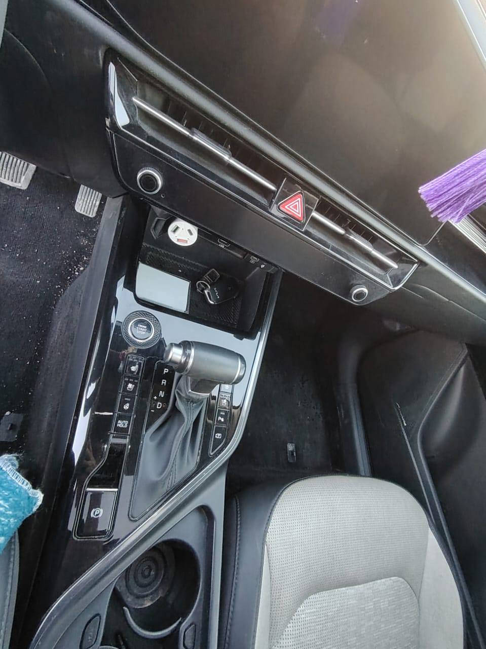 سلام عليكم عندي سياره كيا نيرو هايبرد وارد أمريكي بيها الجاملق مال السايق والباب ارد وجهي عكس السايق بارد صبع والباقي مكفول سياره فول فول أ على واحد بيهي هواي مواصفات بصمه تشقيل عد بعد بيهي هوايه مواصفات خير من الله السعر 180 وبيهي مجال الطيبين مكاني بغداد ابو غريب تحياتي الجميع ماشيه 45 ميل حقيقي تلفون بي واساب ***********
