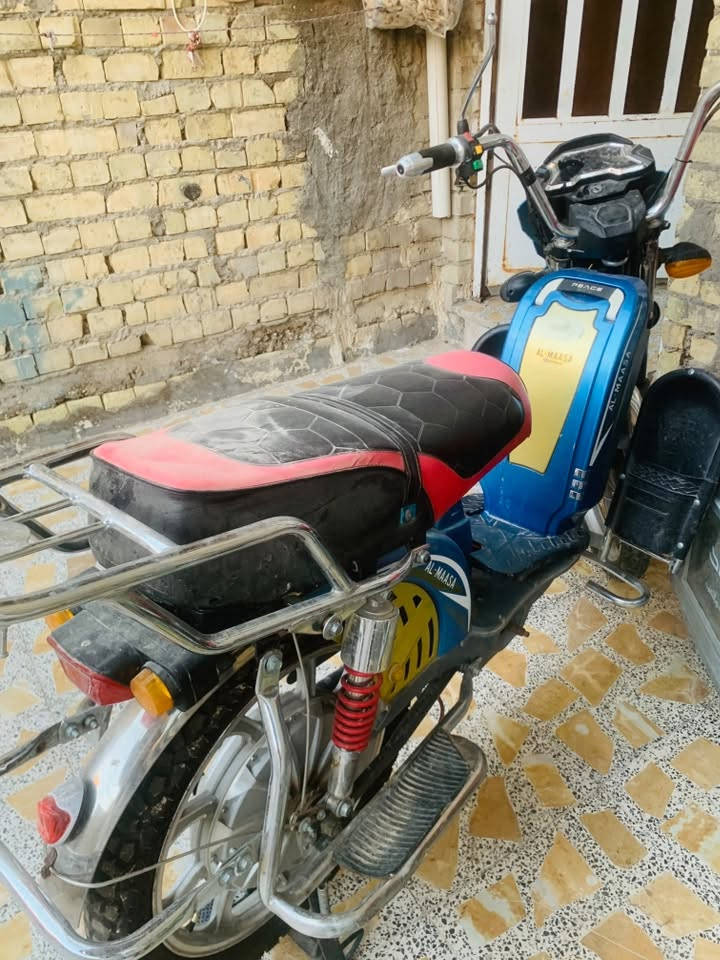 موطور شحن كلشي ما بي بس بطاريات يرادله بطارياته ب١٢٠اابيعه گشر ب١٧٥وبي مجال للشراي للتواصل ***********
بي واتساب  ما اتواجد فيس
