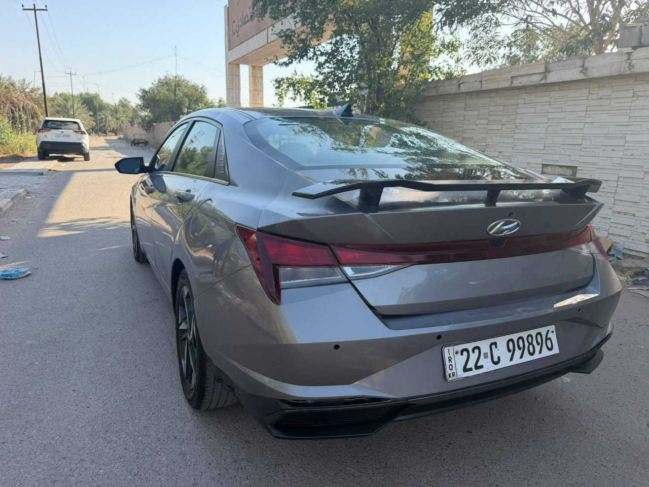بيع مستعجل
السلام عليكم النترا مديل 2022  فول مواصفات 
ماشيه 90  بيه 5 قطع صبغ بدون دواخل فقط كلير 
شاصي لغد كفاله عامه كير محرك كفاله عامه سياره جديده 
تحويل مباشر ثاني يوم باسمنا 
مكاني بغداد حي الجهاد السعر 114 وبيه مجال 
***********
