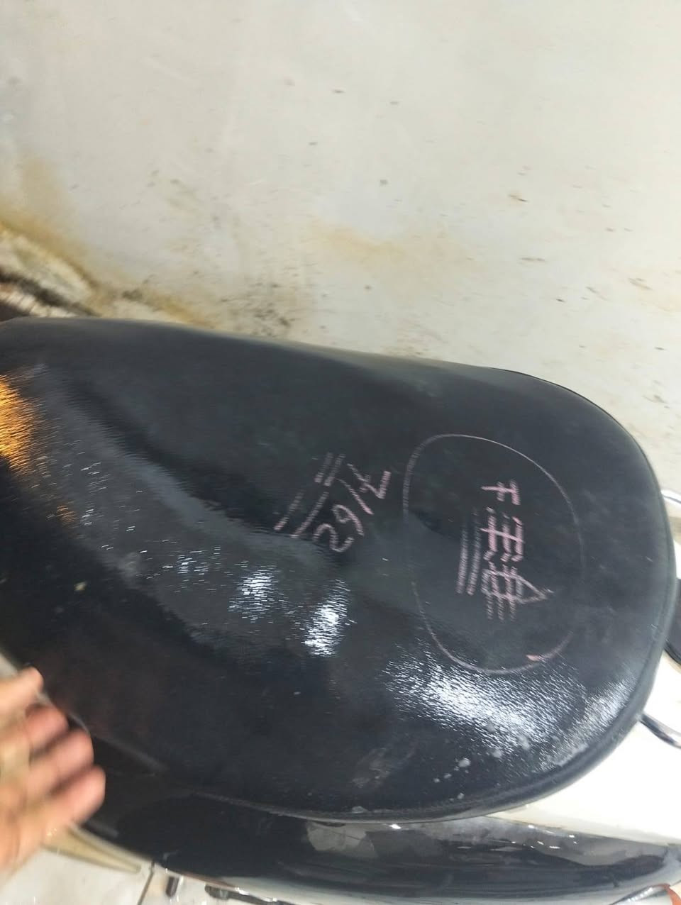 مساء ل خير دراجه للبيع شرط شلعه معدل تشتغل هندر دراجه فول كشن جديد كفرات حلوه اضاه كلشي بيهه يشتغل شرط ل شغل ماناقصهه شي وبانزين كله محسن مو عادي
مكان بغداد وسعرهه 360 وبيها مجال فدوه ل كلبك جماعت ل200 150 250 300 احركه ومابيعه بهيج سعر فه لاتخابرني وتعب روحك بايعلك شرط محرك مكفول مامفتوحه وهذه رقمي *********** وتدللون
