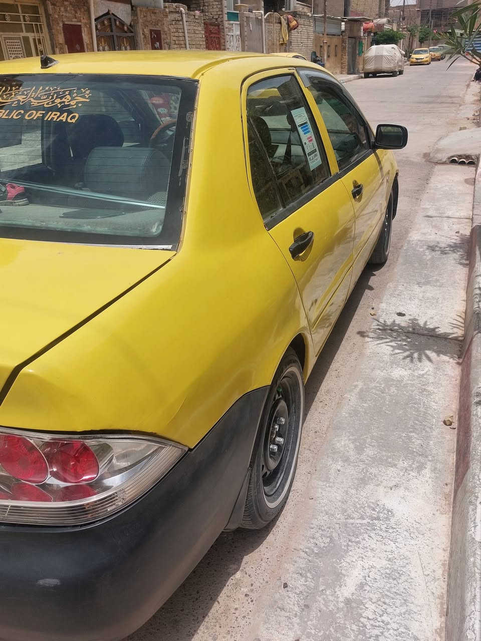 لانسر ٢٠٠٧ بسمي
مكينه 2000
فقط احتمال كازكيت بيها 
تبريد شغال غرفتها نظيفه حدادية كامله 
بيع مستعجل ٣٨ 
هاتف / ***********
