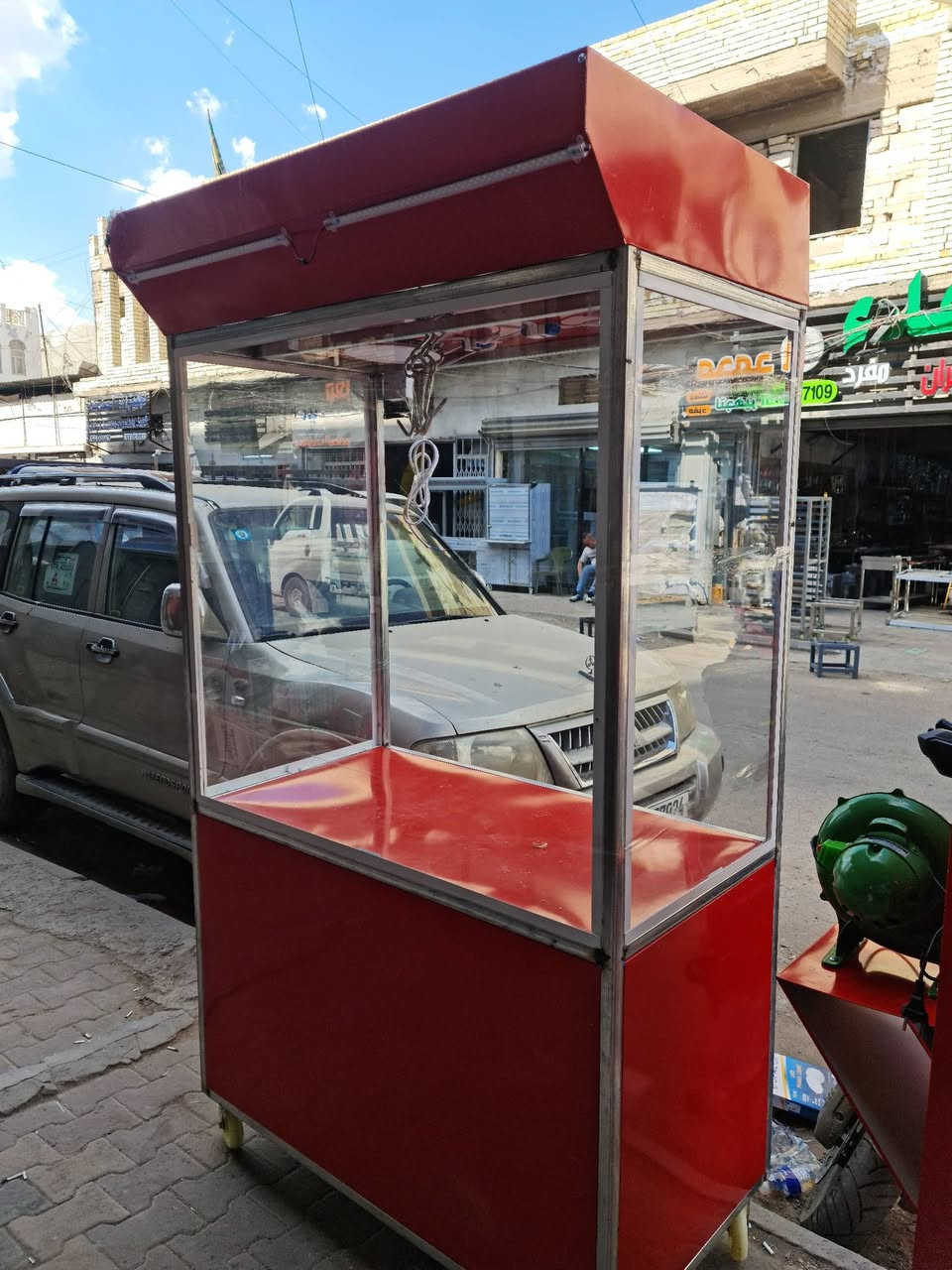 محلات علي النعيمي بأدارة سيد عباس 
تجهيز كافة المواكب الحسينية توصيل لجميع محافظات العراق 
للتواصل واتساب ***********
