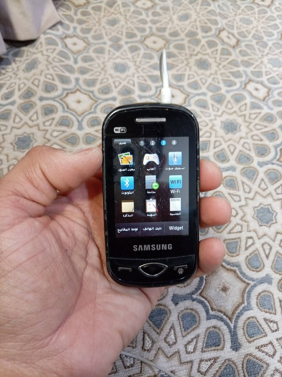 سامسونگ لمس سلايت 45 ألف
***********

