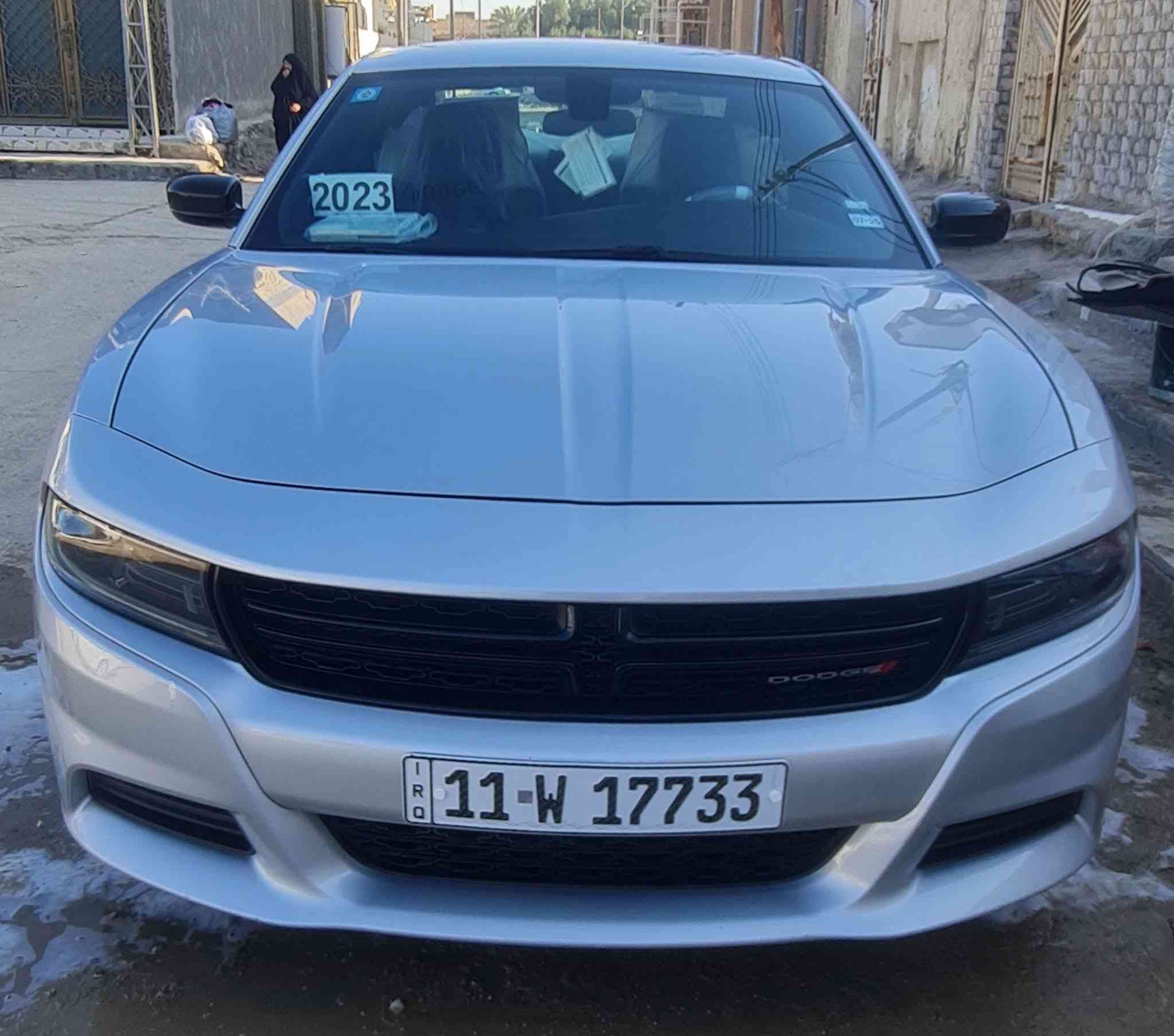 سلام عليكم ورحمة الله..
شارجر موديل 23 ماشيه80 الف سياره جديده كارتون كفاله عامه من الشخط والتكحيل والصبغ داخله تقرير رقم بغداد الدولي الجديد ورقم مميز ارضيتها وكشناته حضن بحاله الزيرو  حداديه طوبه متسمع اي شي جامده بعدها على وضع الشركه والك الفحص والتراي وين متحب... مواصفات السياره...
محرك 3600.. بصمه تشغيل وابواب.. شاشه كبيره... كشن حاضن.. كامره فول HD ويل كب 17 مع تخم تاير .مع حساس اطارات َتشغيل عن بعد .مكان سياره الناصريه
***********
