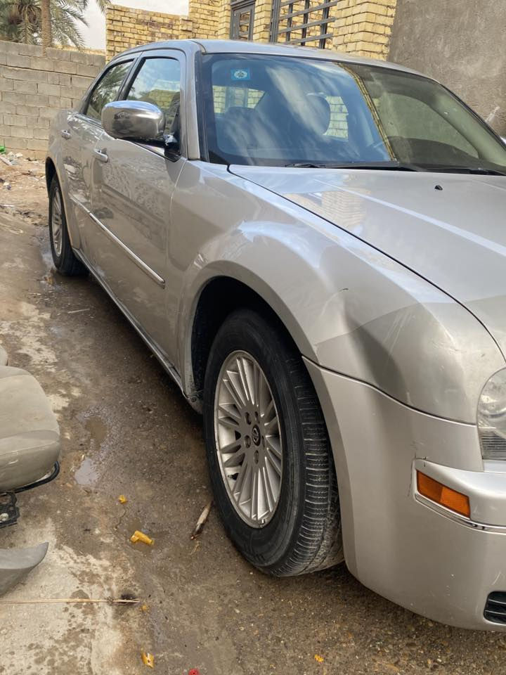 السلام عليكم اوباما مديل 2008رقم بصرة ا سنويه لغاية 27سيارة جاهزه مكينه كير اكسن  بيها صبغ هلالات معا مقدمه القمارة اثر خياسات موضح مقطع فيديو منشور معا الصور سيارة هسة سويتلها ادامة تخم نوزلات تخم انجكترات تخم بلكات تبديل قايش تايمن مع تبديل فيتبم مع كهربائيات كلها شغالة السعر ١٠٥ مكان السيارة ميسان مركز المدينة رقم الهاتف *********** واتساب مفتوح
ملاحظه سيارة مكفوله من دواخل والعيب الشرعي
