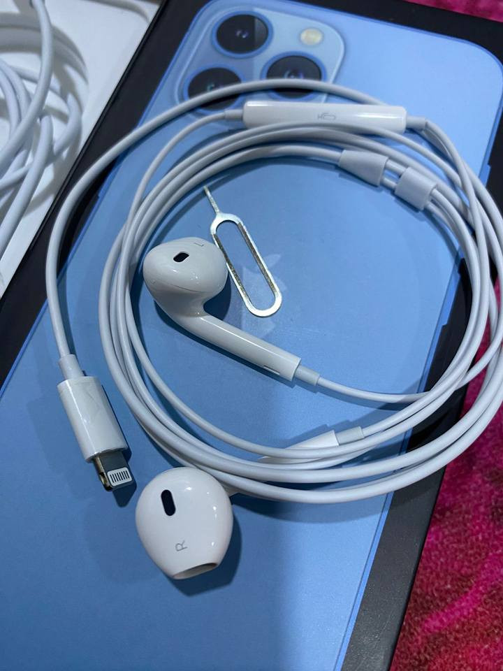 عندي هذني مالات ايفون 13 بلاديات اصليات شحن طلقه والله شاحنه وهتفون وكارتون سعرهن 35 الف
توصيل مجاني شرط الفحص تفحص Bogoda, Badulla


**إذا كنت صاحب هذا الإعلان وتريد حذفه لأي سبب، رجاءا أرسل رسالة إلى الدعم الفني**