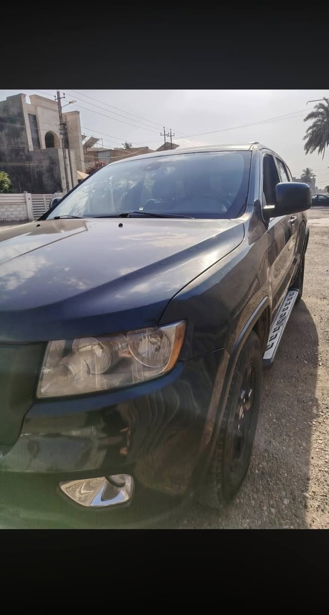 من رخصة الادمن جيب لاريدو موديل ٢٠١٣ للبيع او المراوس ( النترا _ فورتي _ سيراتو _ بي واي دي.......)رقم بغداد الجديد هزة جديدة بأسمي السيارة حادثها بالصور موجود وبيها بابين عكس السايق كلير محرك كير تبريد خير من الله صدرها نص عمر تقريبا ٧٠ بالمية بيها منظومة غاز سيارة كاملة مكاني بغداد حي الجامعة او  بغداد الاسكان سعرها ١٣٠ وبيها مجال بسيط سونار ماعندي بيها هاي تفاصيل كاملة لتواصل خاص متواجد


**إذا كنت صاحب هذا الإعلان وتريد حذفه لأي سبب، رجاءا أرسل رسالة إلى الدعم الفني**